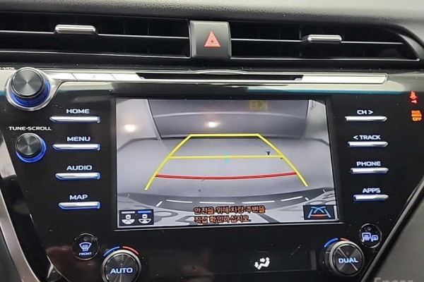 2021 Toyota Camry с пробегом 62 738 км