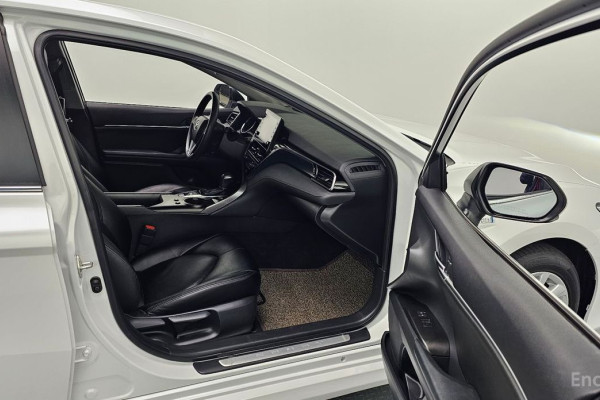 2022 Toyota Camry с пробегом 119 708 км