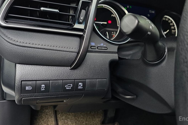 2022 Toyota Camry с пробегом 119 708 км