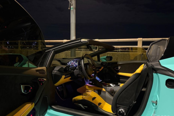 2023 Lamborghini Huracán с пробегом 9 300 км