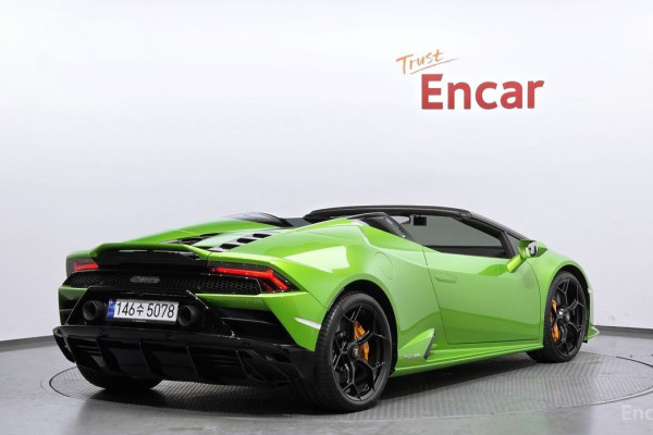 2023 Lamborghini Huracán с пробегом 2 127 км