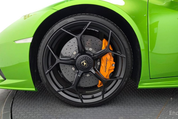 2023 Lamborghini Huracán с пробегом 2 127 км