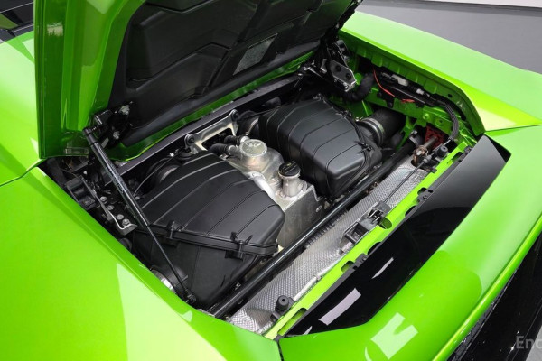 2023 Lamborghini Huracán с пробегом 2 127 км