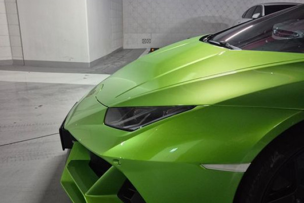 2023 Lamborghini Huracán с пробегом 9 300 км