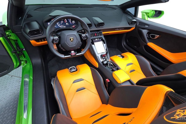 2023 Lamborghini Huracán с пробегом 2 127 км