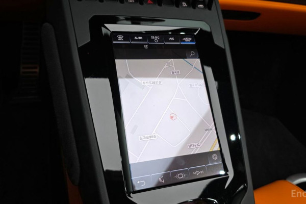 2023 Lamborghini Huracán с пробегом 2 127 км