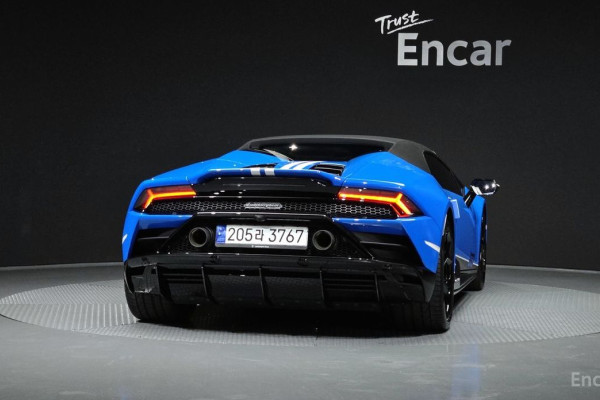 2023 Lamborghini Huracán с пробегом 562 км