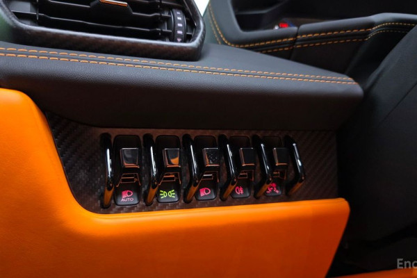 2023 Lamborghini Huracán с пробегом 2 127 км