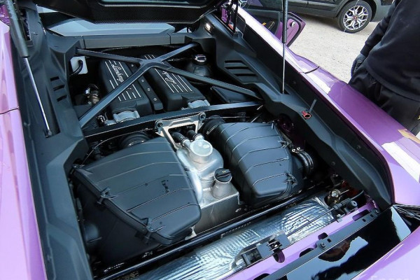 2023 Lamborghini Huracán с пробегом 8 043 км