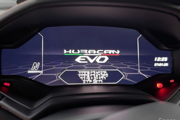 2023 Lamborghini Huracán с пробегом 60 км