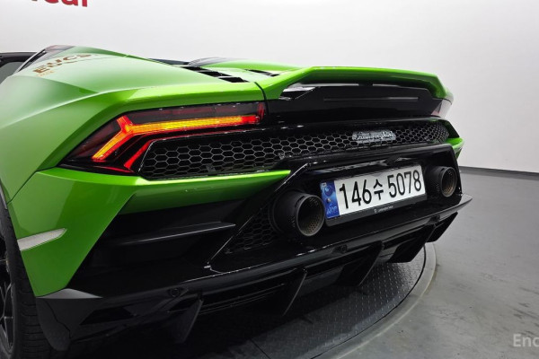 2023 Lamborghini Huracán с пробегом 2 127 км