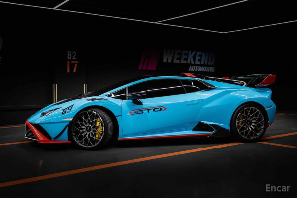 2022 Lamborghini Huracán с пробегом 1 050 км