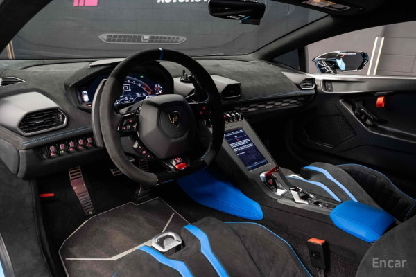 2022 Lamborghini Huracán с пробегом 1 050 км