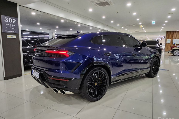 2025 Lamborghini Urus с пробегом 51 км