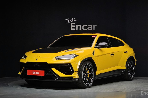 2023 Lamborghini Urus с пробегом 4 500 км