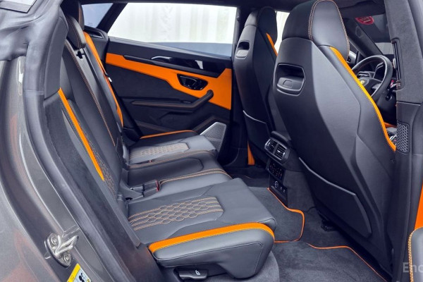2025 Lamborghini Urus с пробегом 2 611 км