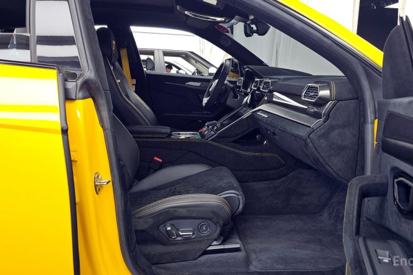 2023 Lamborghini Urus с пробегом 4 500 км