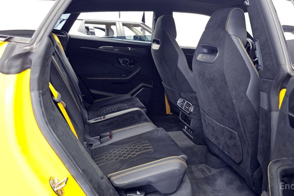 2023 Lamborghini Urus с пробегом 4 500 км