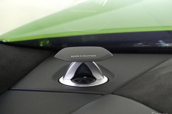 2024 Lamborghini Urus с пробегом 9 000 км