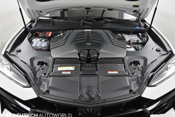 2025 Lamborghini Urus с пробегом 3 000 км