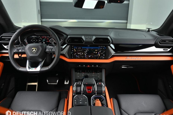 2025 Lamborghini Urus с пробегом 3 000 км