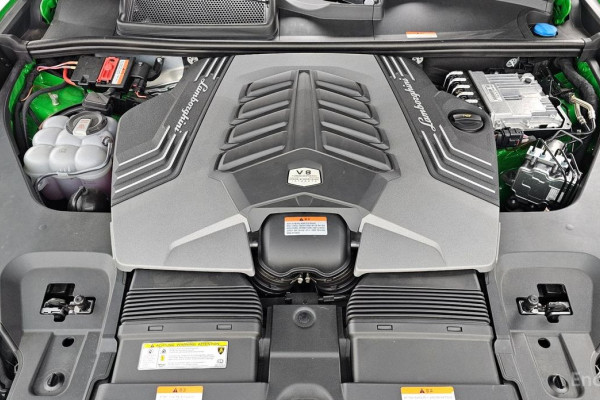 2024 Lamborghini Urus с пробегом 10 562 км