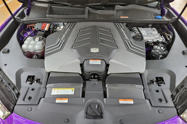 2024 Lamborghini Urus с пробегом 6 500 км