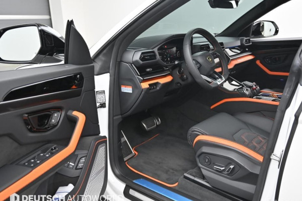 2025 Lamborghini Urus с пробегом 3 000 км