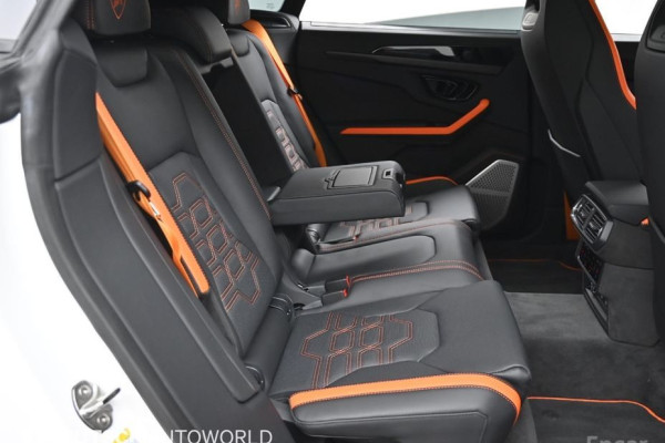 2025 Lamborghini Urus с пробегом 3 000 км