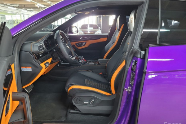 2024 Lamborghini Urus с пробегом 6 500 км