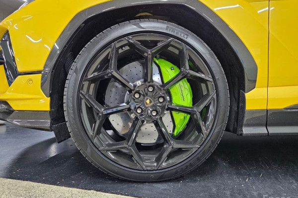 2024 Lamborghini Urus с пробегом 630 км