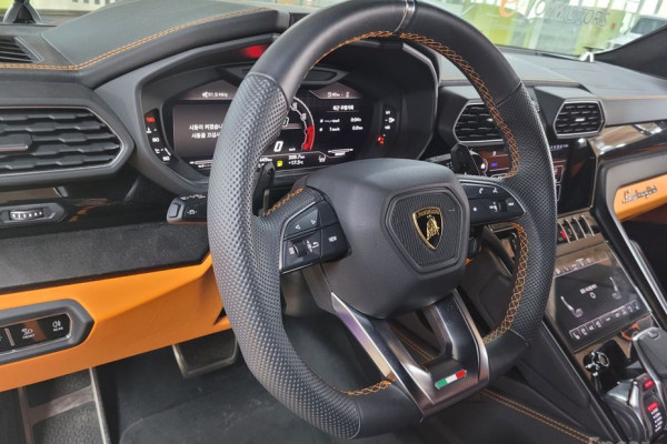 2024 Lamborghini Urus с пробегом 6 500 км