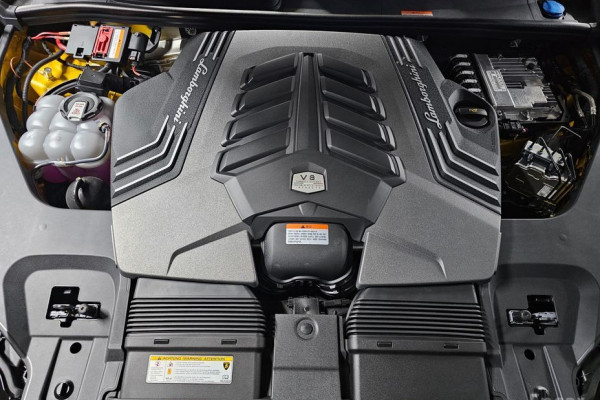 2024 Lamborghini Urus с пробегом 630 км