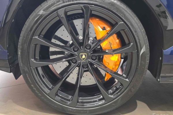 2024 Lamborghini Urus с пробегом 11 980 км