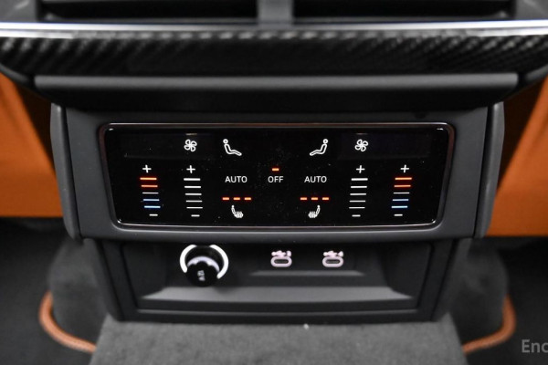 2025 Lamborghini Urus с пробегом 49 км