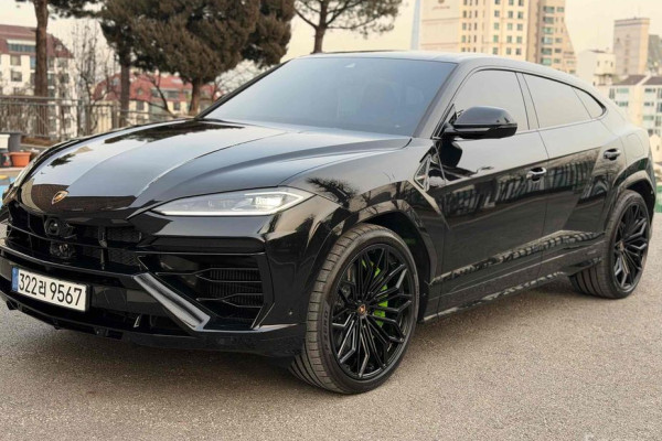 2026 Lamborghini Urus с пробегом 40 км