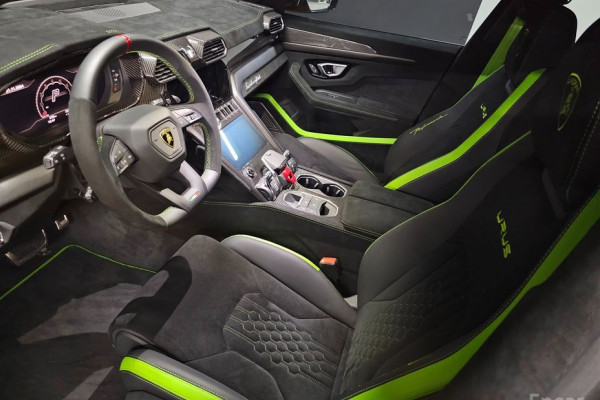 2024 Lamborghini Urus с пробегом 630 км