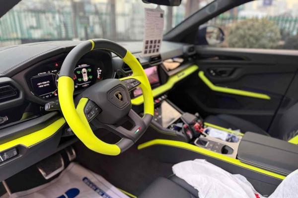 2026 Lamborghini Urus с пробегом 40 км
