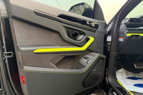 2026 Lamborghini Urus с пробегом 40 км