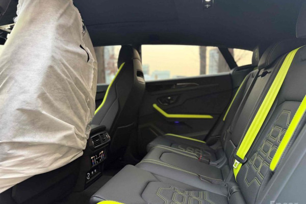 2026 Lamborghini Urus с пробегом 40 км