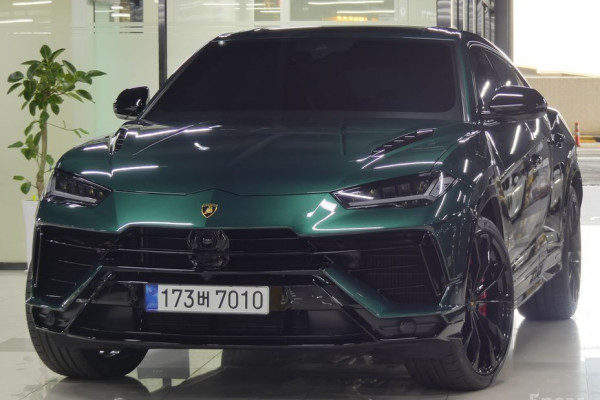 2024 Lamborghini Urus с пробегом 6 500 км