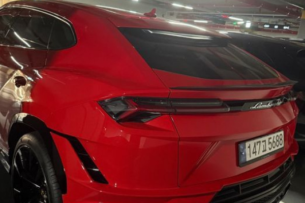 2023 Lamborghini Urus с пробегом 8 977 км