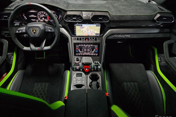 2024 Lamborghini Urus с пробегом 630 км