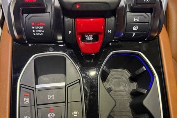 2022 Lamborghini Urus с пробегом 35 882 км