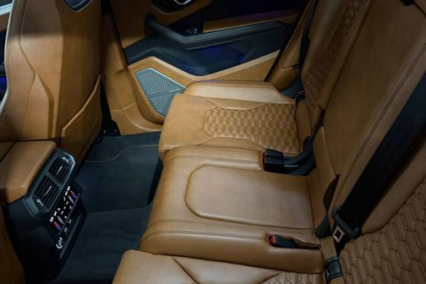 2022 Lamborghini Urus с пробегом 35 882 км