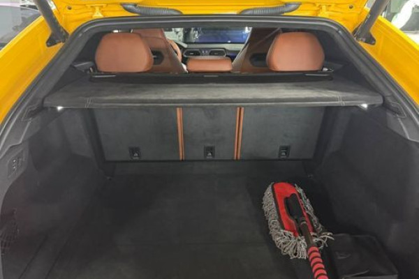 2022 Lamborghini Urus с пробегом 35 882 км