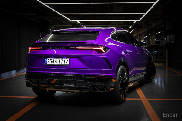 2022 Lamborghini Urus с пробегом 9 500 км