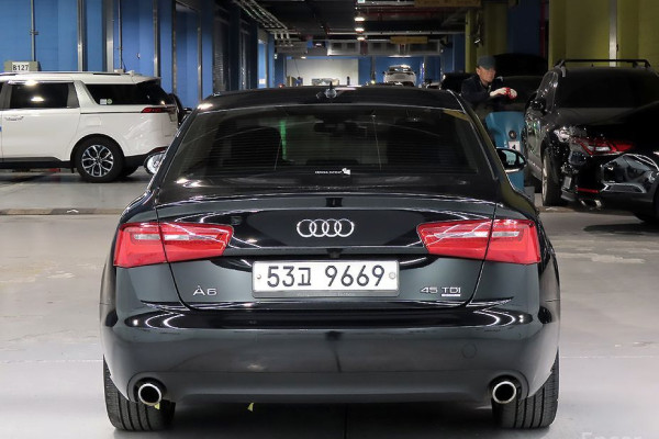 2015 Audi A6 с пробегом 148 490 км