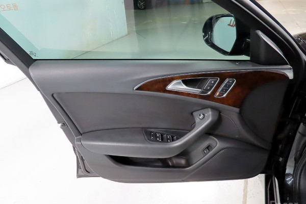 2015 Audi A6 с пробегом 148 490 км