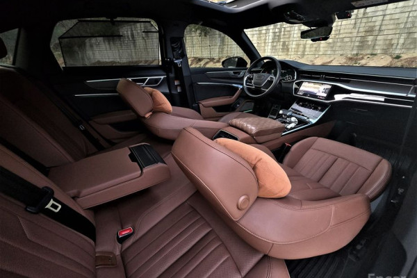 2022 Audi A6 с пробегом 44 950 км